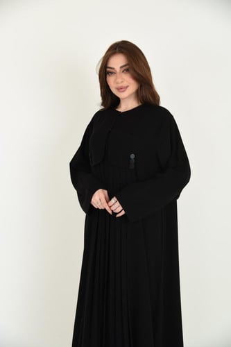 عباية ملكي مغلقة مع كسرات طولية