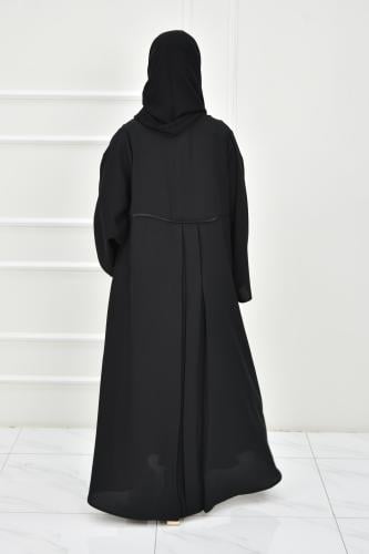 عباية سادة بشريط ستان وكسرات خلفية أنيقة