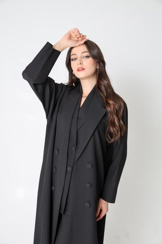 عباية كريب كاجوال 4 قطع بلون أسود