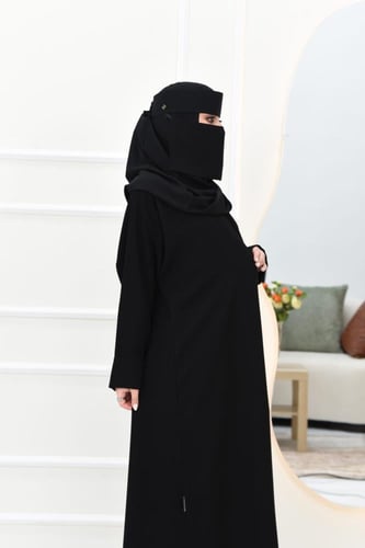 عباية سادة كم مقلوب وياقة مستديرة