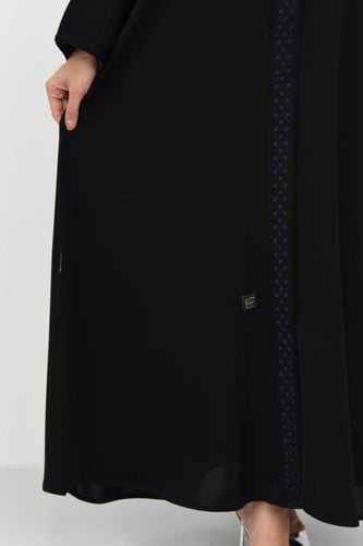 عباية نواعم راقية بكلفة وتطريز أنيق