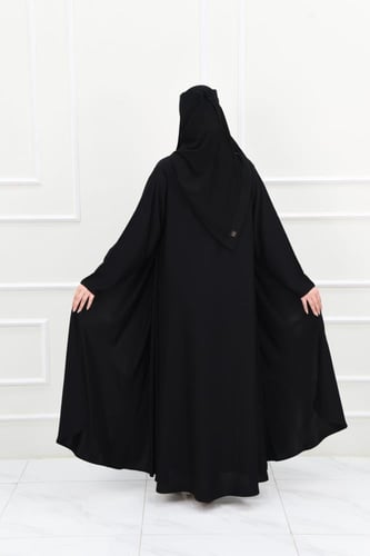 عباية سادة سوداء بقصة كلوش