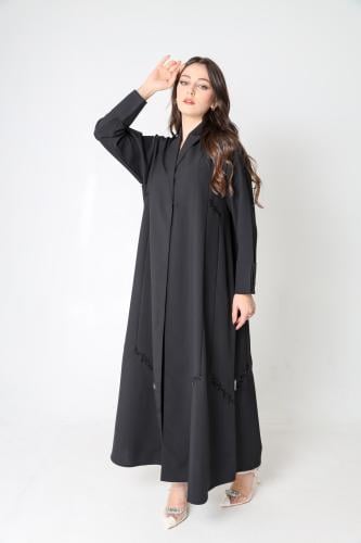 عباية كريب سوداء بتطريز بسيط