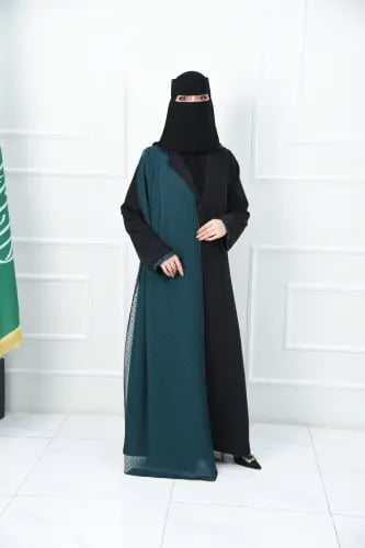 عباية اليوم الوطني سوداء بليزر بتفاصيل خضراء