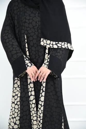 عباية كاجوال كلوش بطبقة شيفون وشرائح منقط العودة