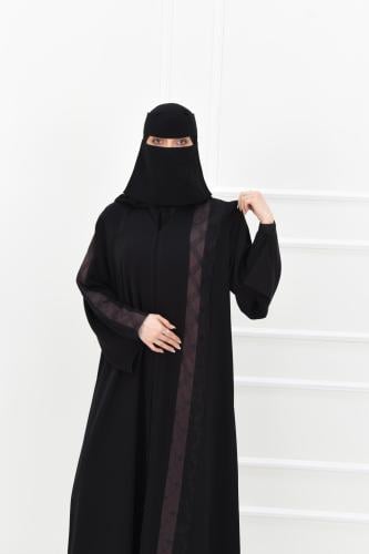 عباية حرير نواعم بتفصيل جاكار أسود وبني