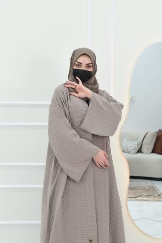 عباية بقماش مموج بلون ساندي