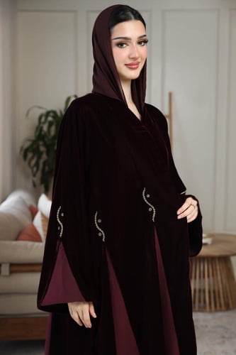 عباية شتوي مخمل برغندي بتطريز شك يدوي