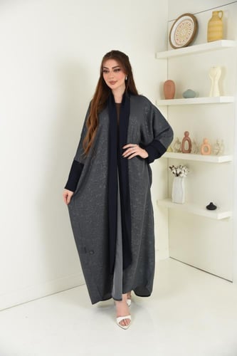 عباية نص بشت بلون رصاصي مشجر مع بندة واكمام كحلي