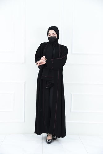 عباية كريب أنيقة مع كول شال وقيطان بلون عودي