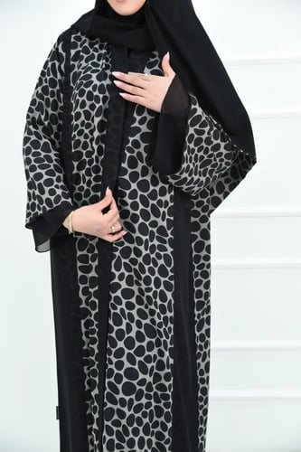 عباية مشجّر العودة بتفصيلة شيفون هاي مالتي – عباية...