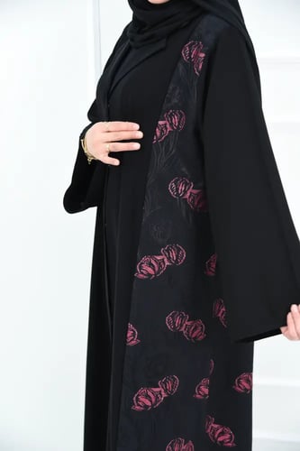 عباية كريب مع تفاصيل جانبية جاكار تركي مشجر بالفوش...