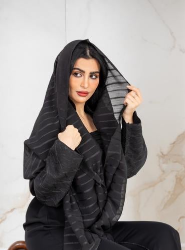 طرحة إلينا اسود مقلم