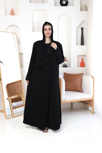 عباية كريب ملكي بقصّة بليزر