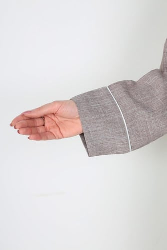 عباية ميلانش بيج مزينة بالأبيض