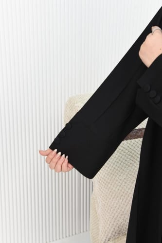 عباية بليزر بكسرة بالخلف