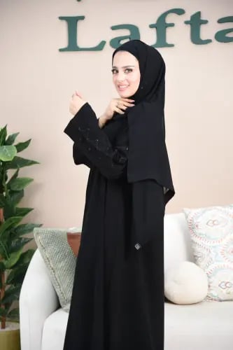 عباية كريب ملكي نصف كلوش بتطريز قيطان وخرز