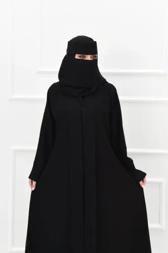 عباية سادة كريب سوداء بكم وباندة مقلوبة
