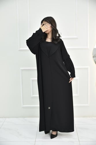 عباية سادة بأكمام كسرات