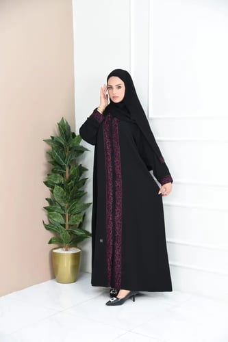 عباية نواعم مطرزة بتفاصيل برغندي