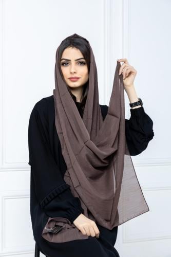 طرحة شيفون باللون البني بلمعة