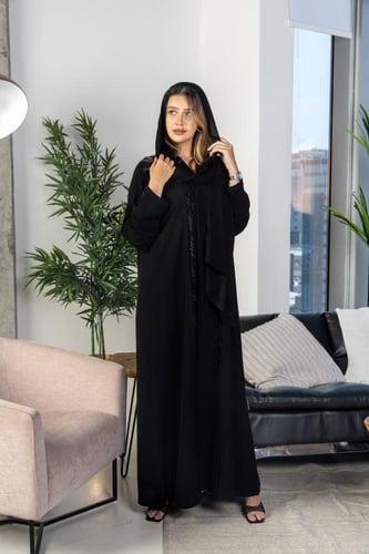 عباية صيفية بتطريز السدو بنهاية كسرات