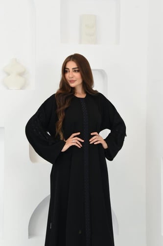 عباية نواعم راقية بكلفة وتطريز أنيق