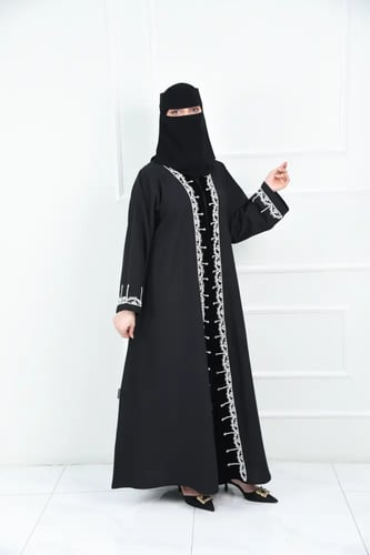 عباية مناسبات كريب فوها مع مخمل وتطريز شك ابيض