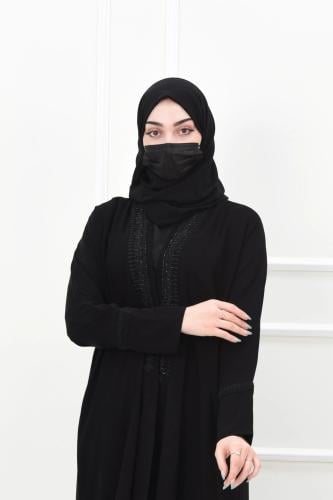 عباية كريب ملكي سوداء بتطريز على الصدر والاكمام