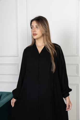 عباية مزينة بقيطان وكسرات في الأسفل