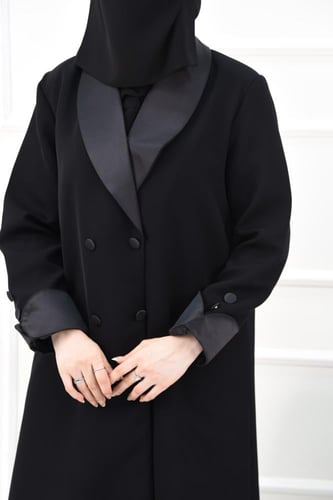 جاكيت عباية شتوي عملي بقصة مرتبة وتفاصيل تفتة