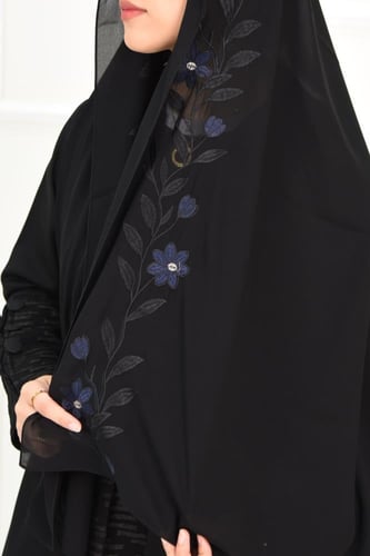 طرحة سوداء بتطريز أسود وكحلي مع ذهبي
