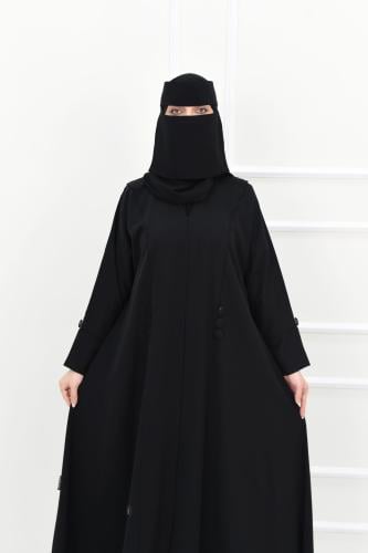 عباية عملية بتفاصيل أنيقة