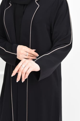 عباية كاجوال بياقة أنيقة محددة بجبزور بيج
