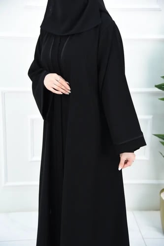 عباية كاجوال مقلم بالطول مع برواز لامع