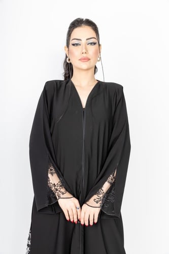 عباية كلوش بلمسات من الدانتيل