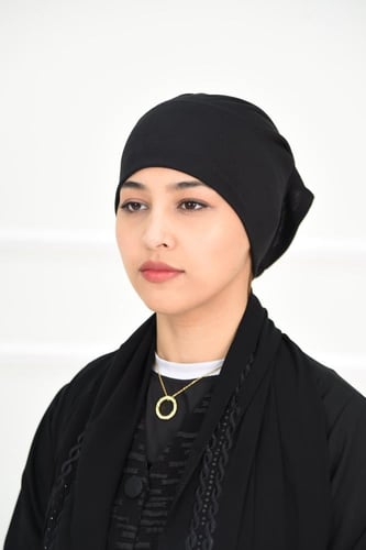 بندانة سوداء قطنية مفتوحة