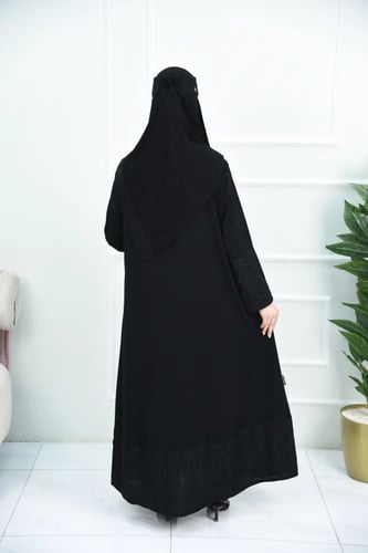 عباية حرير نواعم سوداء بتطريز ورود أسود