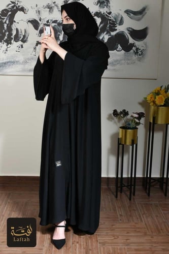 عباية لفتة سادة بكم مربع