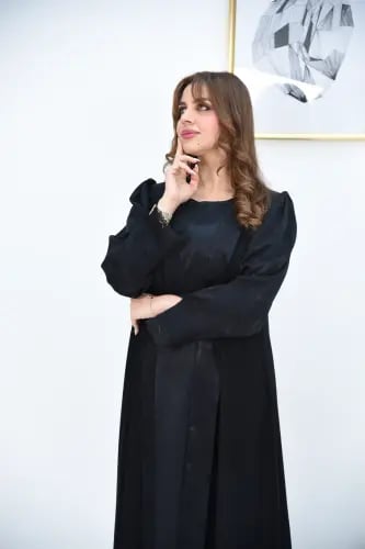 عباية بكتف زم مع فستان داخلي جاكار تركي