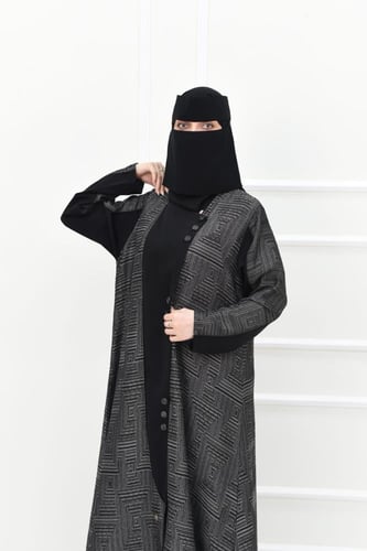 عباية جاكار مقلمة بالاوف وايت بتفاصيل قماش سادة