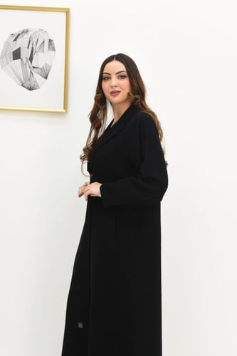 عباية انيقة بجيوب بقماش هلا