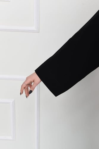 عباية كريب بتطريز من الصوف والخرز