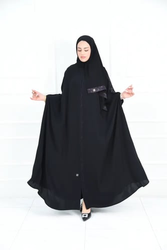 بشت عباية قطري أسود من الامام وجاكار مشجّر بنفسجي...