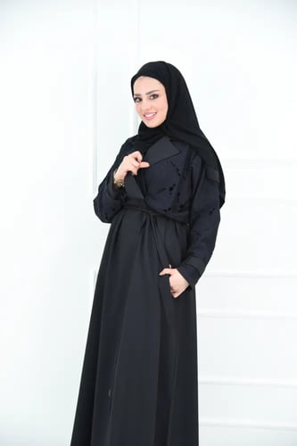 عباية بليزر سوداء كروازية بحزام