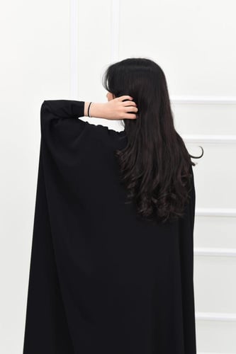 عباية بناتي بشت سادة مع كول شال