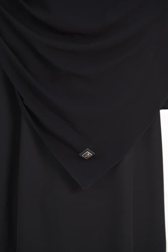 طرحة كاجوال خفيفة وعملية بتصميم عصري