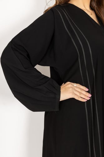 عباية انيقة بقيطان وكسرات