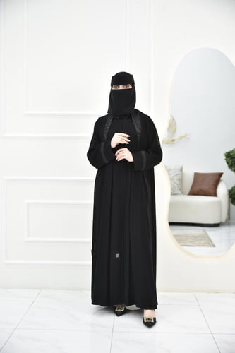 عباية كريب كاجوال بلمسة جاكار مميزة