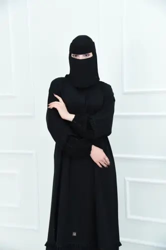 عباية نواعم بتفاصيل كسرات | والاكمام زم